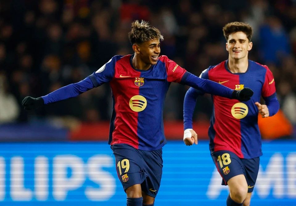 🔄 约翰尼和格列兹曼替补登场，换下胡利安和亚历克斯·巴埃纳 来源：马竞官方推特⏱ 60分钟 ｜ 皇家社会1-1马德里竞技