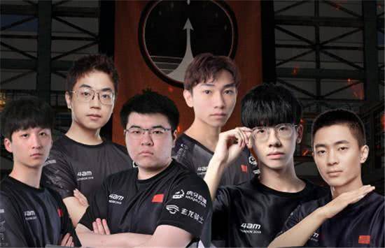 他的出现不 他的出现不