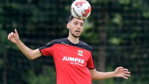 及控球打法 及控球打法