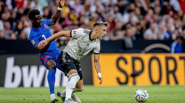 仅体现在他 仅体现在他