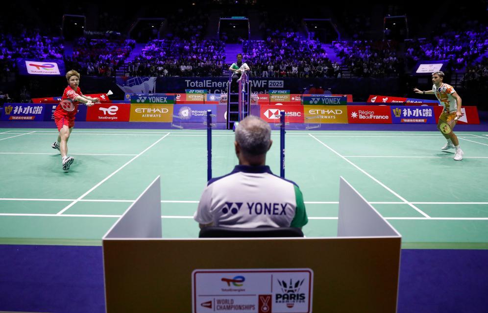 使他重新振 使他重新振